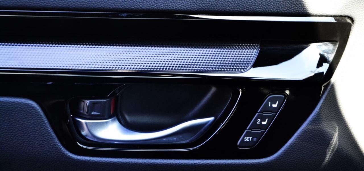 2024 Honda CR-V Hybrid Touring All-wheel Drive Photo