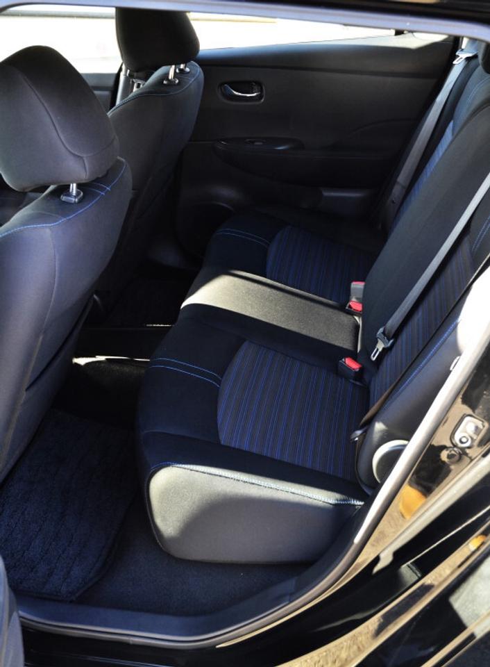 2018 Nissan Leaf S 4dr Hatchback Automatic Photo