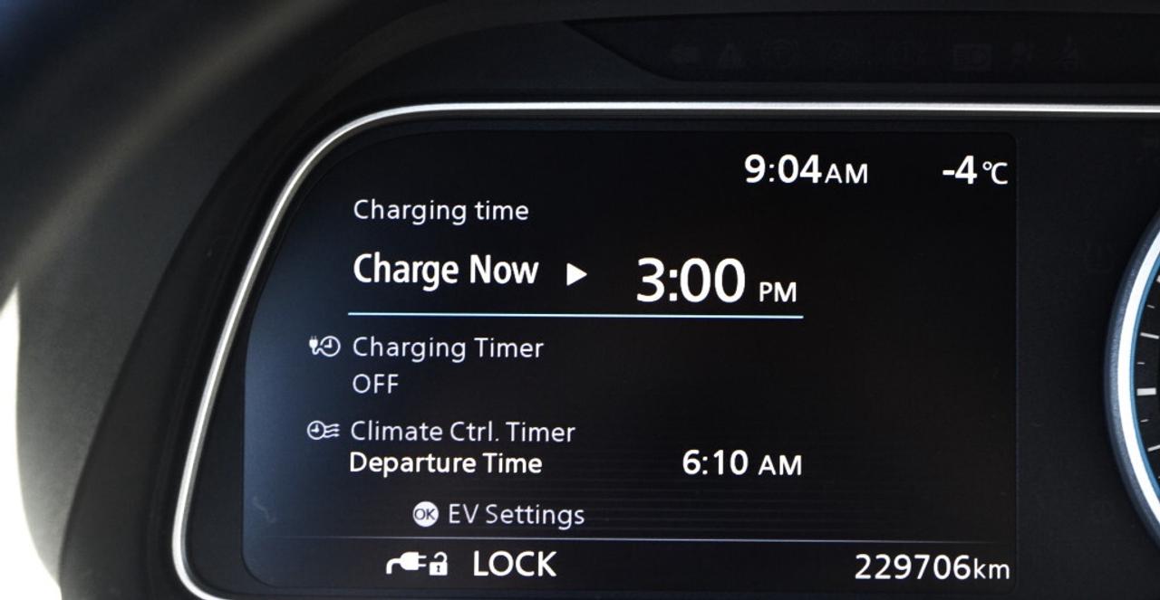 2018 Nissan Leaf S 4dr Hatchback Automatic Photo