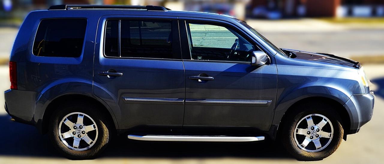 2010 Honda Pilot Touring 4dr 4x4 Automatic Photo