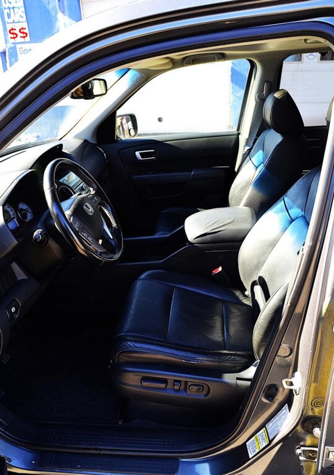 2010 Honda Pilot Touring 4dr 4x4 Automatic Photo