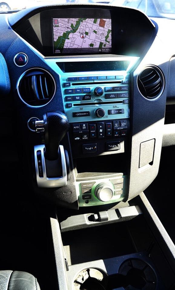 2010 Honda Pilot Touring 4dr 4x4 Automatic Photo