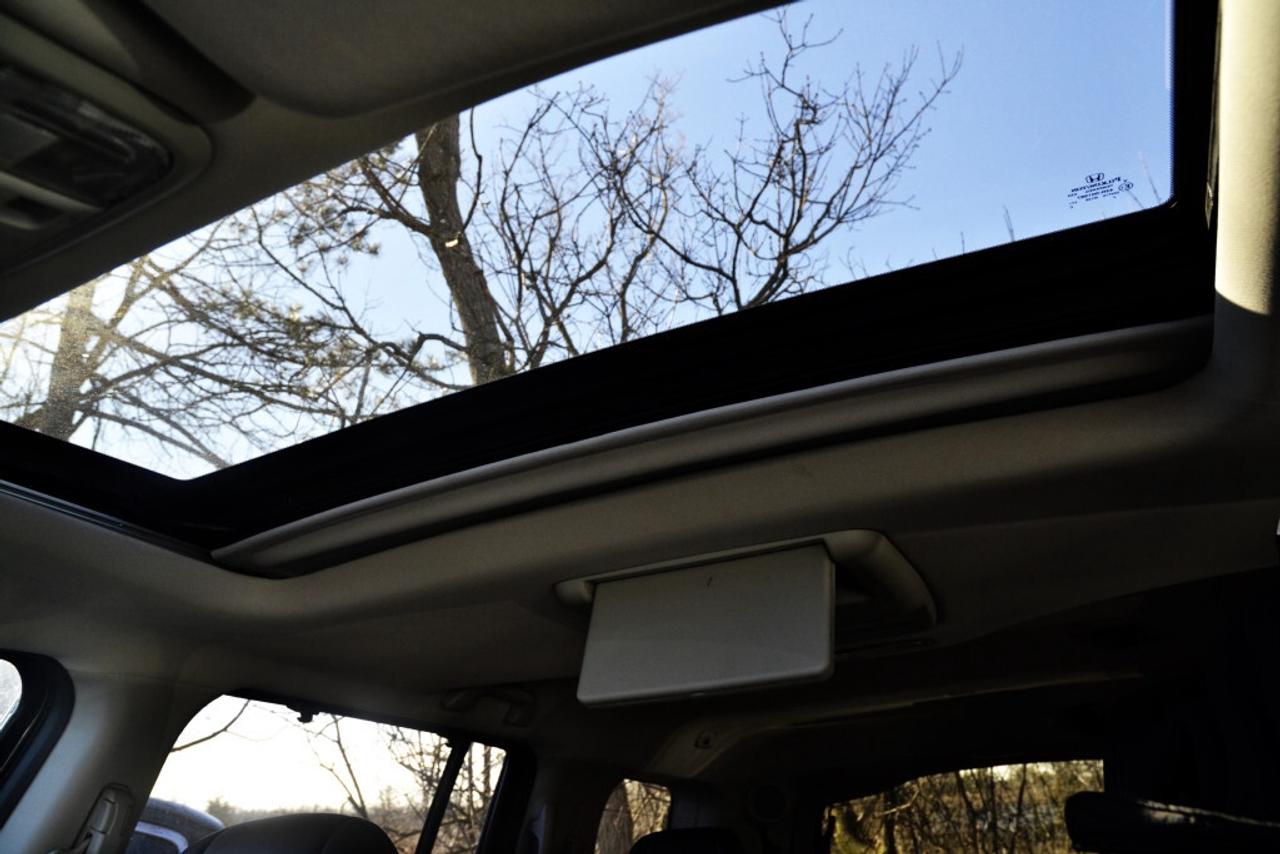 2010 Honda Pilot Touring 4dr 4x4 Automatic Photo