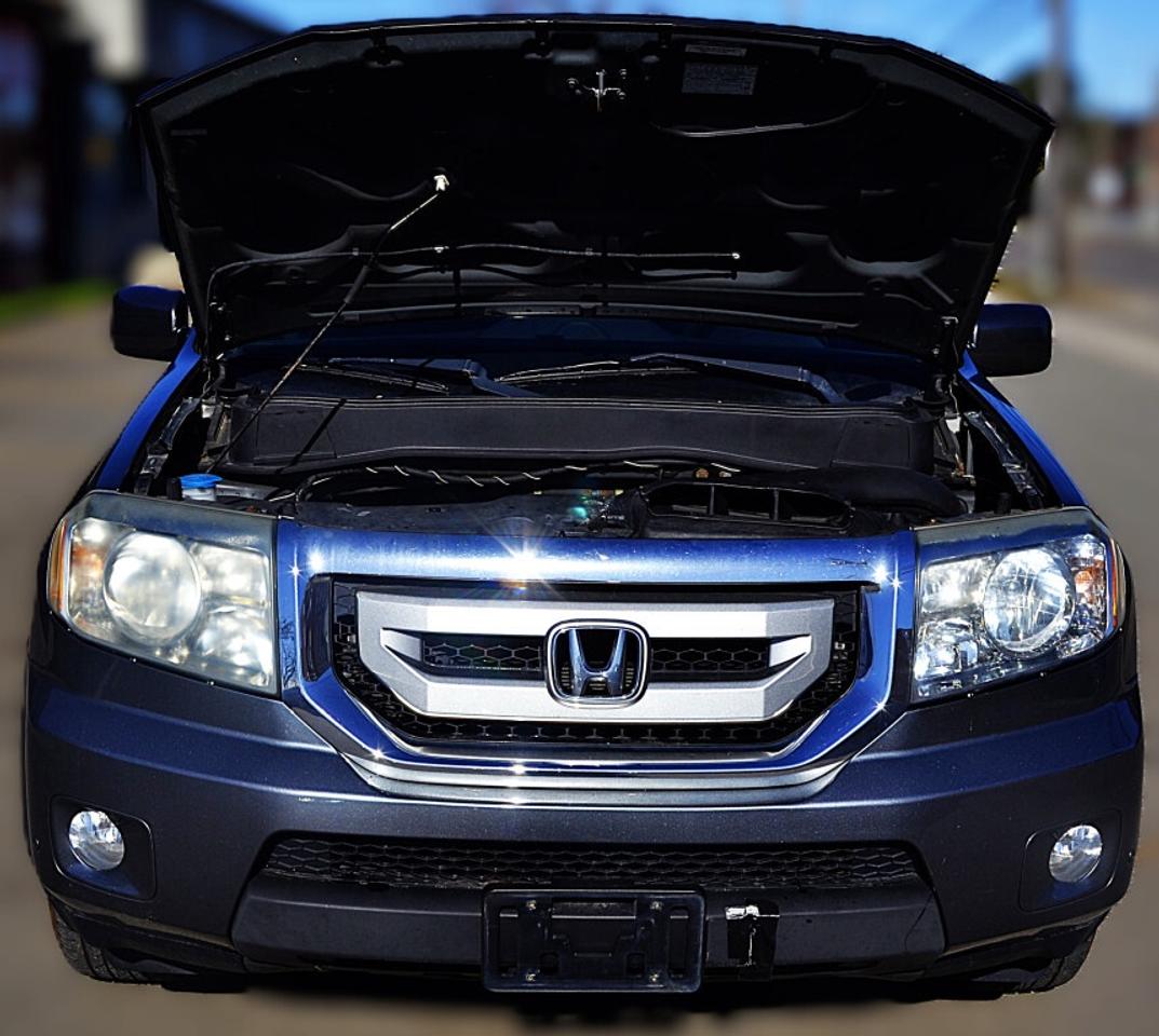 2010 Honda Pilot Touring 4dr 4x4 Automatic Photo