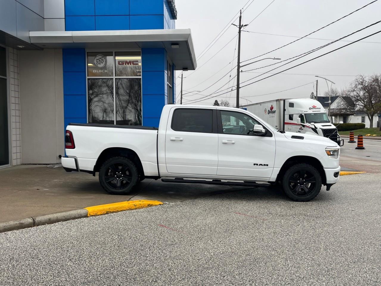 2022 RAM 1500 SPORT TERRIFIC CONDITION! Photo