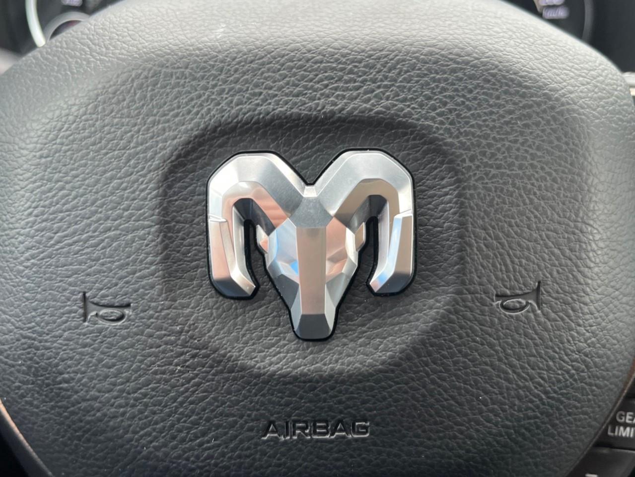 2022 RAM 1500 SPORT TERRIFIC CONDITION! Photo