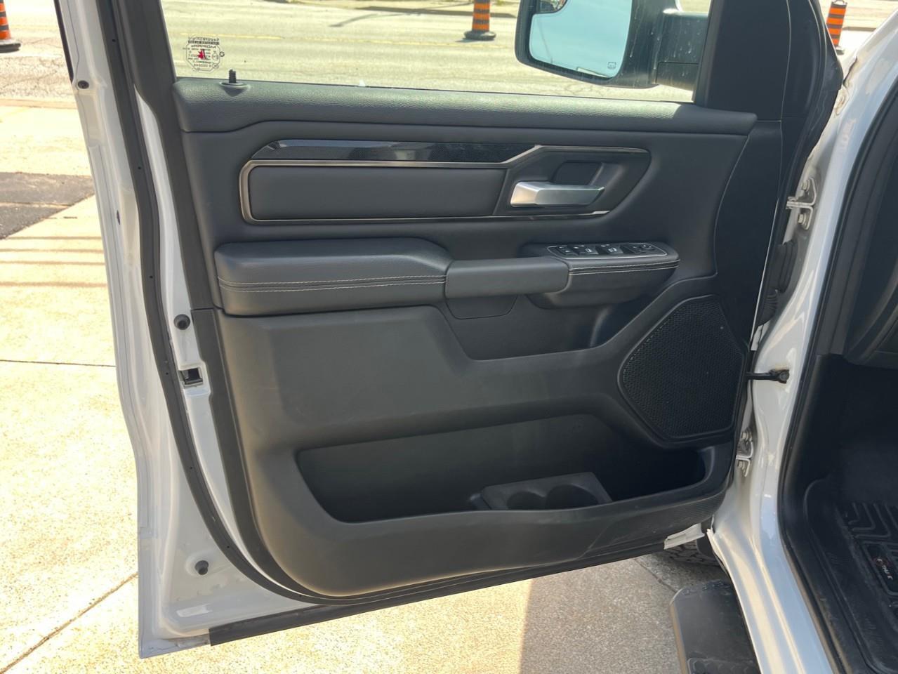 2022 RAM 1500 SPORT TERRIFIC CONDITION! Photo