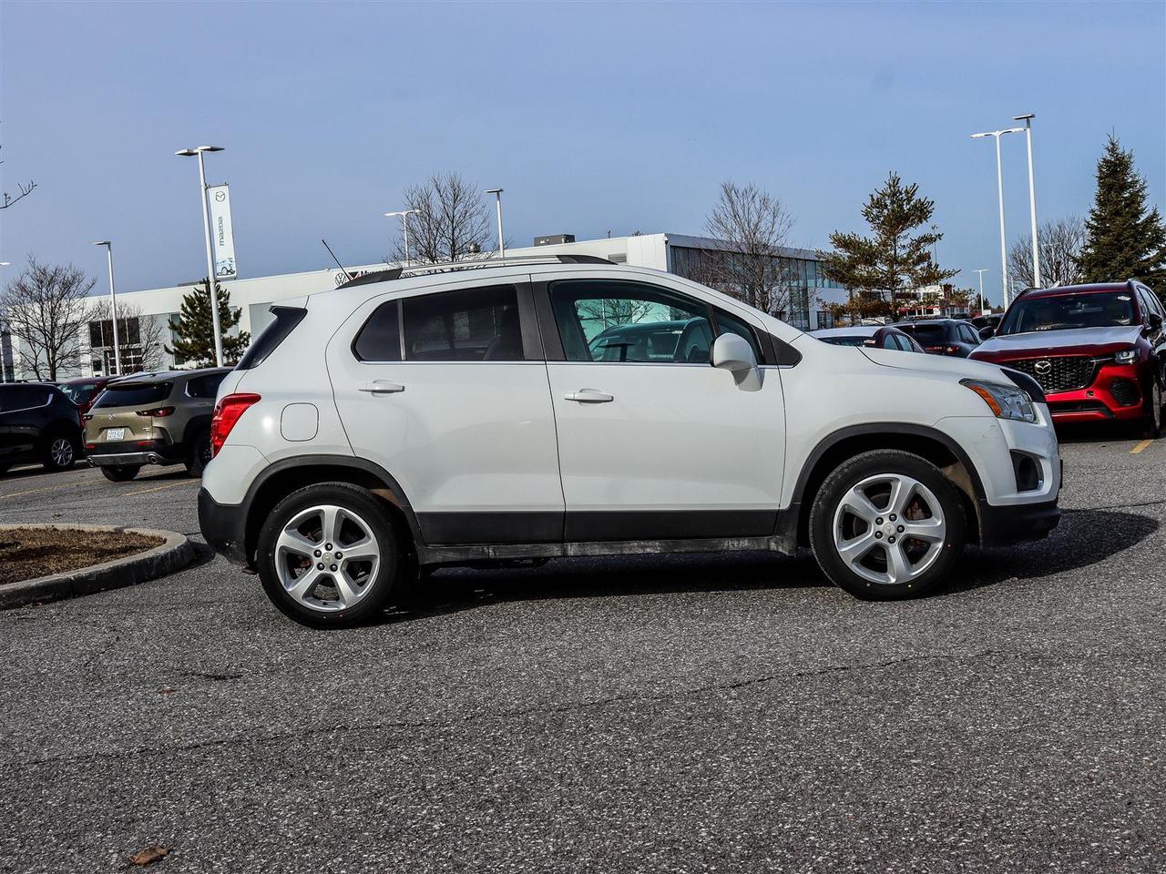 2016 Chevrolet Trax LTZ All-wheel Drive Photo2