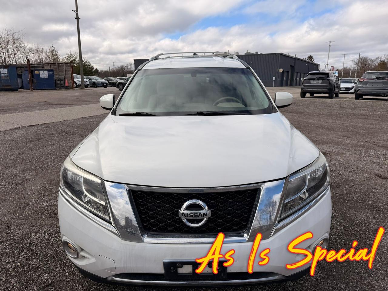 2014 Nissan Pathfinder SL 4dr 4x4 Photo