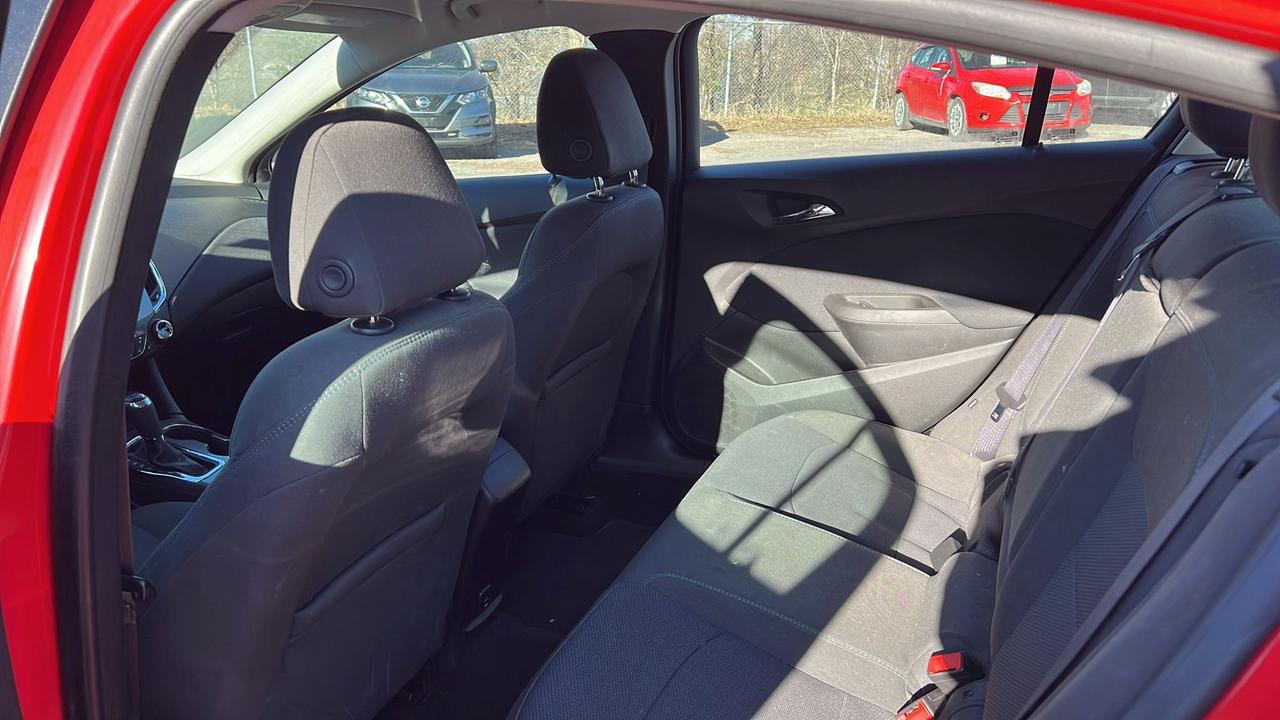 2017 Chevrolet Cruze LT Auto 4dr Sedan Photo