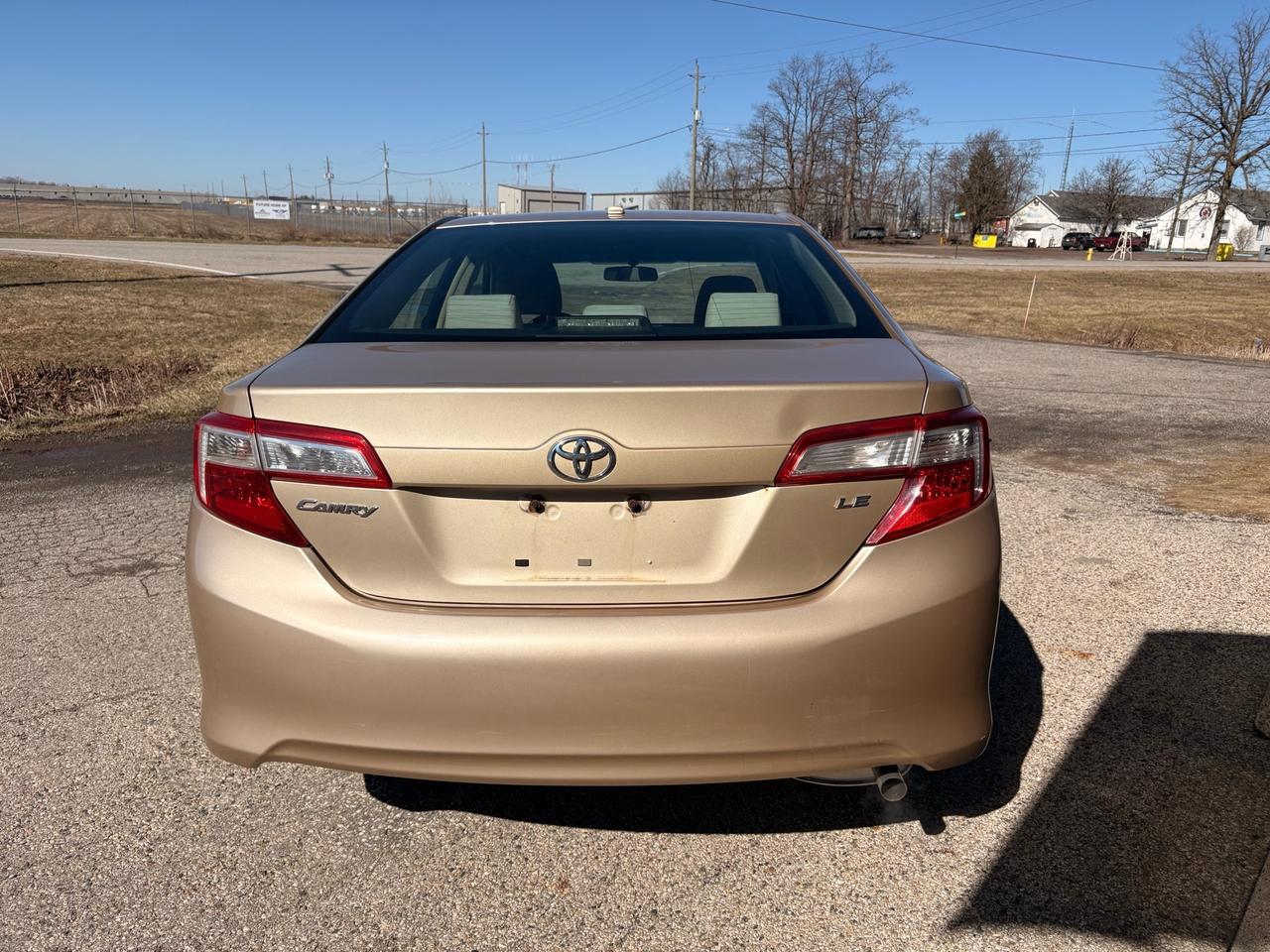2012 Toyota Camry 4dr Sdn I4 Auto LE Photo