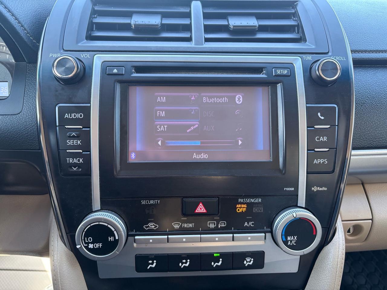 2012 Toyota Camry 4dr Sdn I4 Auto LE Photo