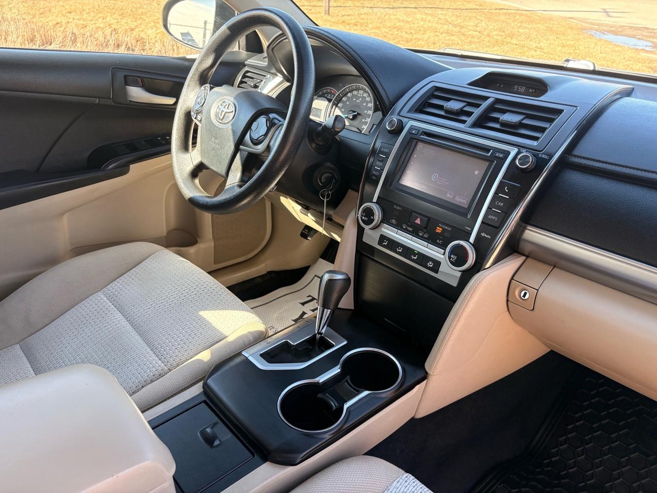 2012 Toyota Camry 4dr Sdn I4 Auto LE Photo