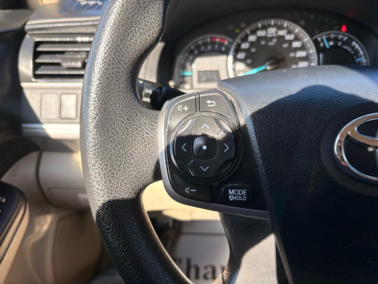 2012 Toyota Camry 4dr Sdn I4 Auto LE Photo