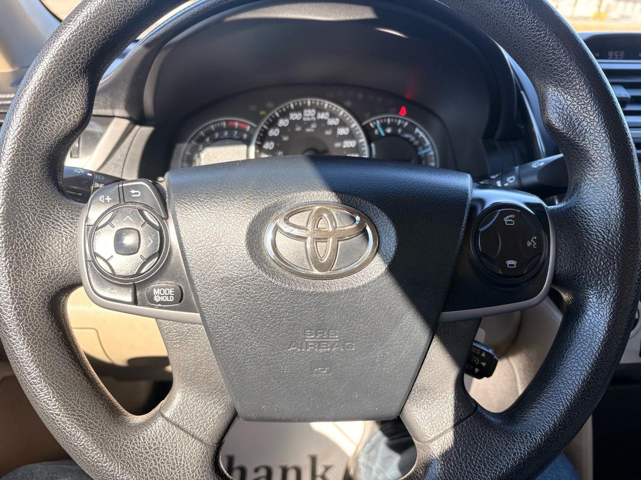 2012 Toyota Camry 4dr Sdn I4 Auto LE Photo
