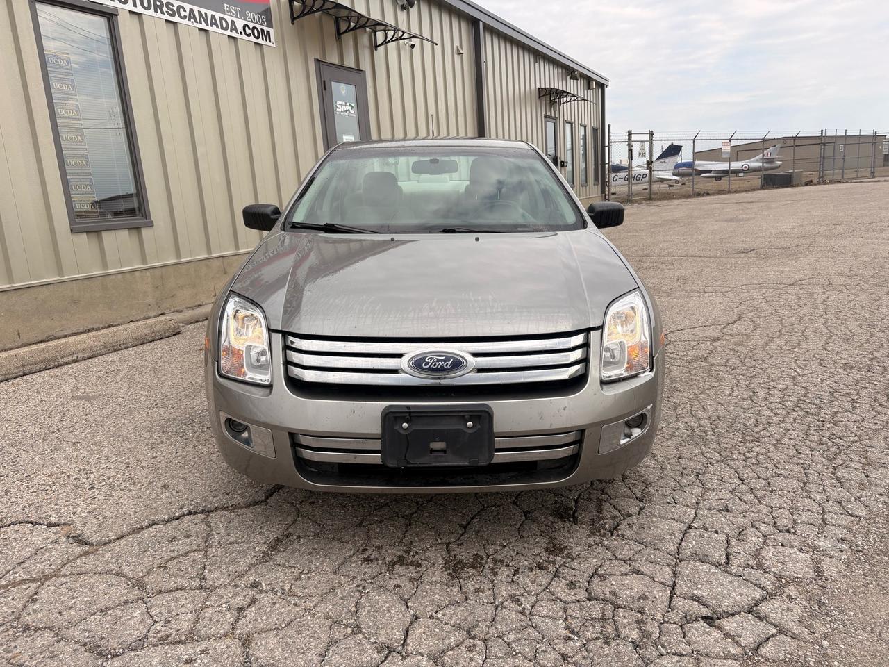 2009 Ford Fusion SEL, Rust and Accident Free, Low Mileage, 4 Cyl Photo