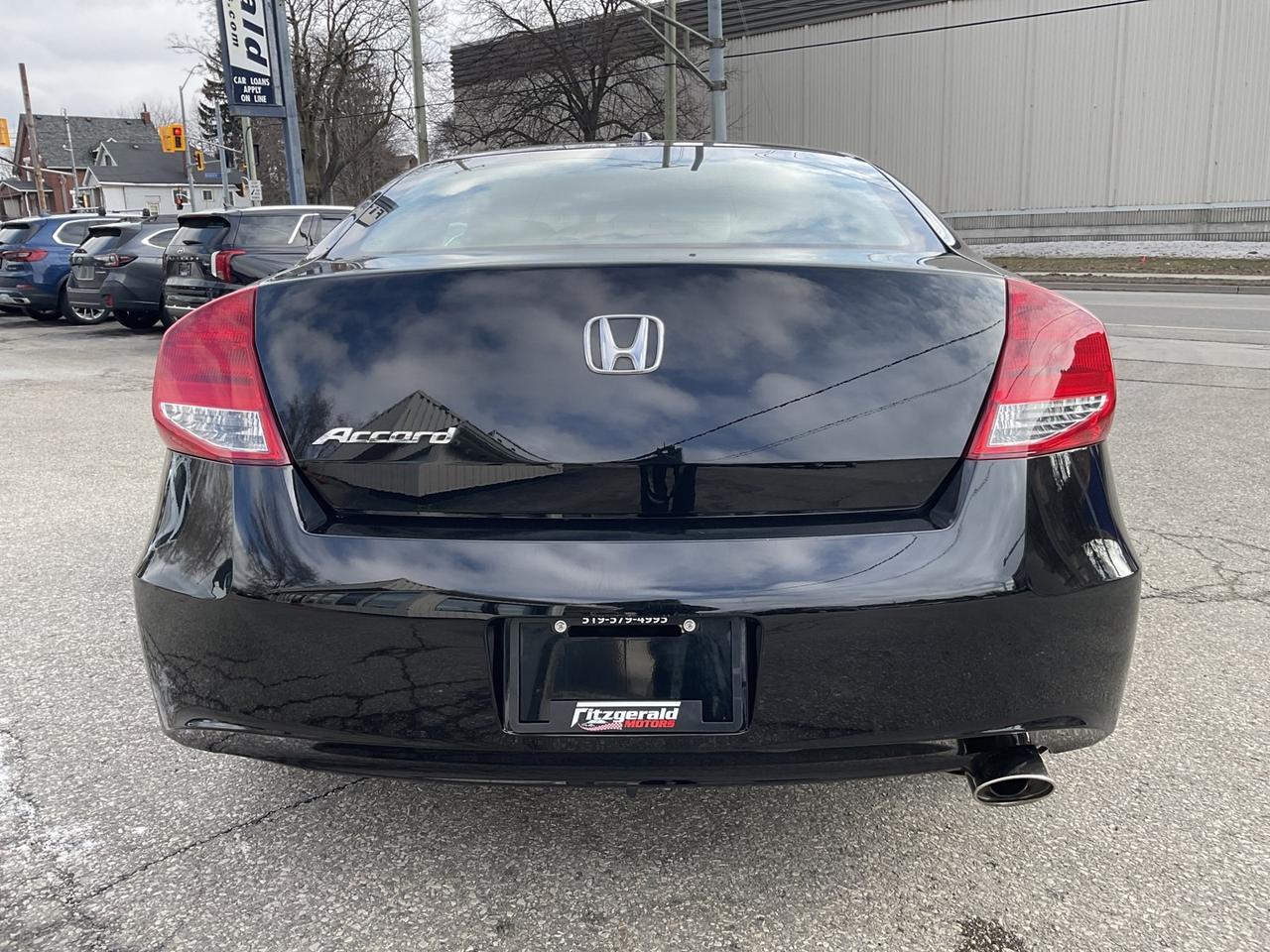 2011 Honda Accord EX Coupe AT - ALLOYS! BLUETOOTH! SUNROOF! Photo