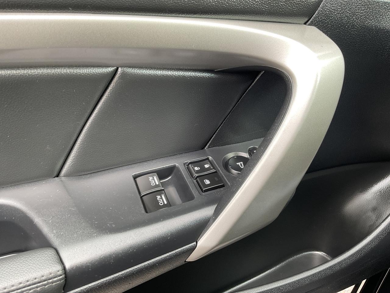 2011 Honda Accord EX Coupe AT - ALLOYS! BLUETOOTH! SUNROOF! Photo