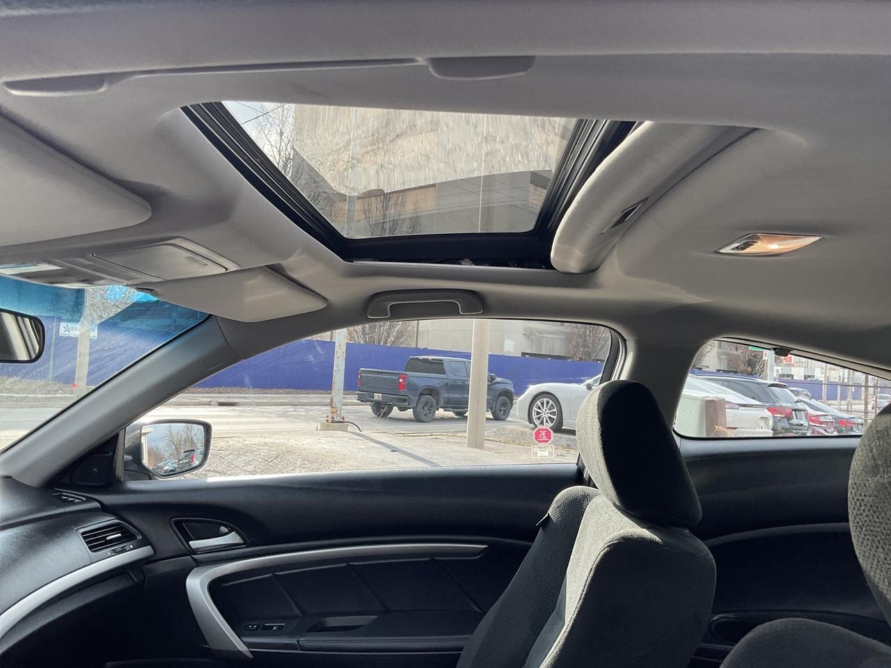 2011 Honda Accord EX Coupe AT - ALLOYS! BLUETOOTH! SUNROOF! Photo