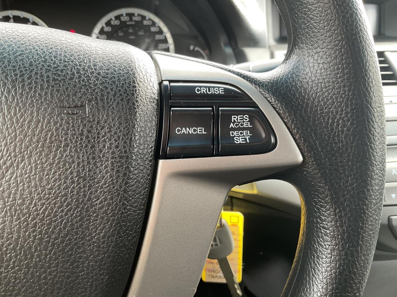 2011 Honda Accord EX Coupe AT - ALLOYS! BLUETOOTH! SUNROOF! Photo