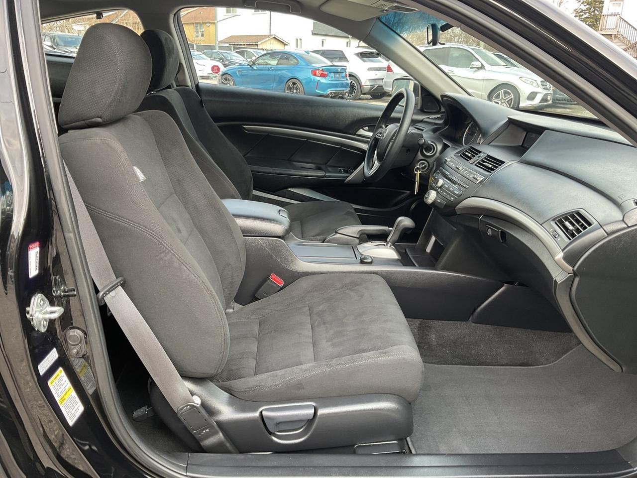 2011 Honda Accord EX Coupe AT - ALLOYS! BLUETOOTH! SUNROOF! Photo