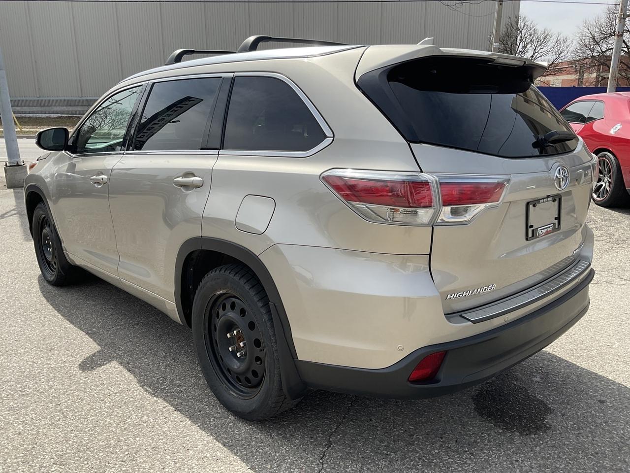 2015 Toyota Highlander Limited AWD V6 - LTHR! NAV! BACK-UP CAM! BSM! 7 PA Photo