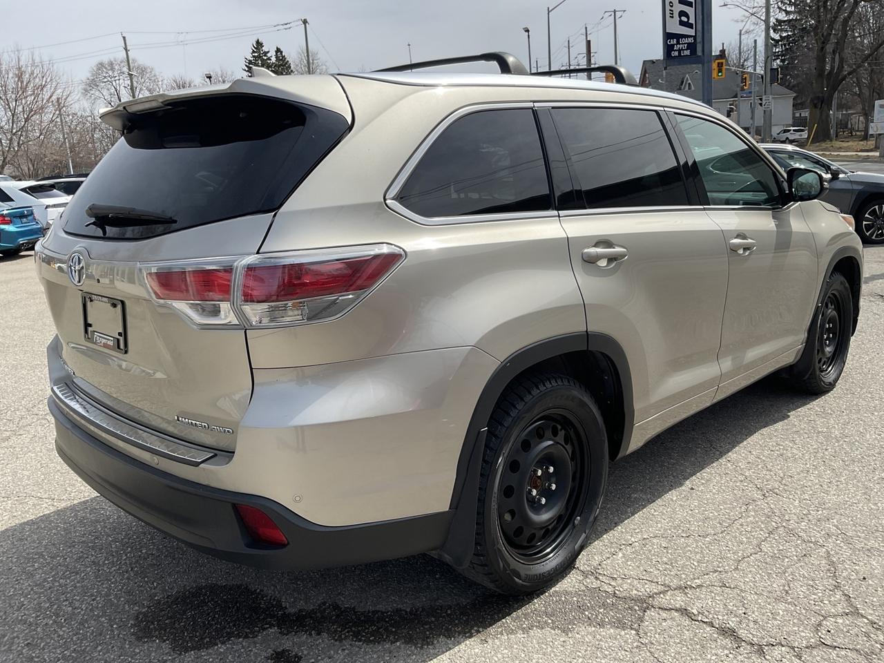 2015 Toyota Highlander Limited AWD V6 - LTHR! NAV! BACK-UP CAM! BSM! 7 PA Photo