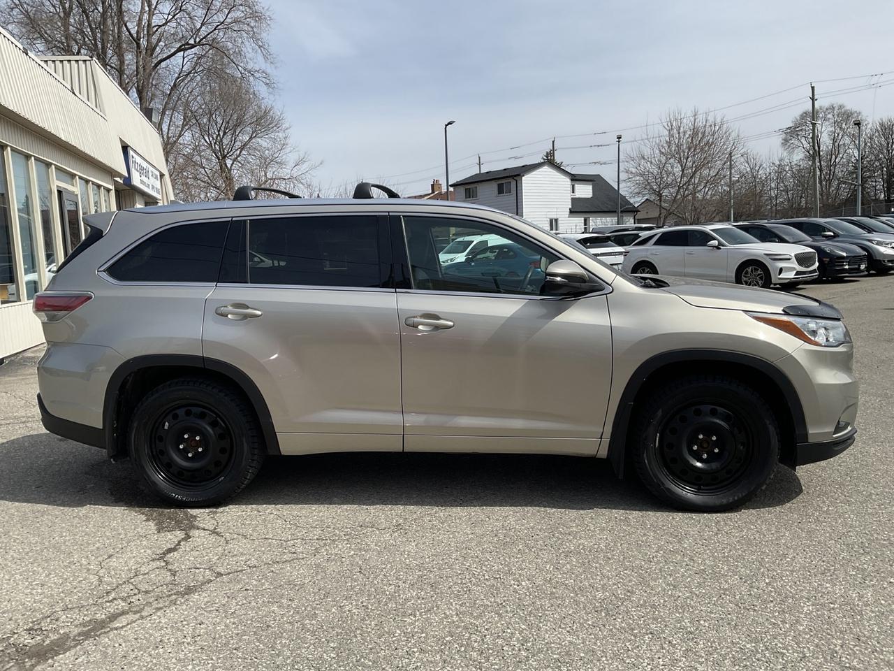 2015 Toyota Highlander Limited AWD V6 - LTHR! NAV! BACK-UP CAM! BSM! 7 PA Photo
