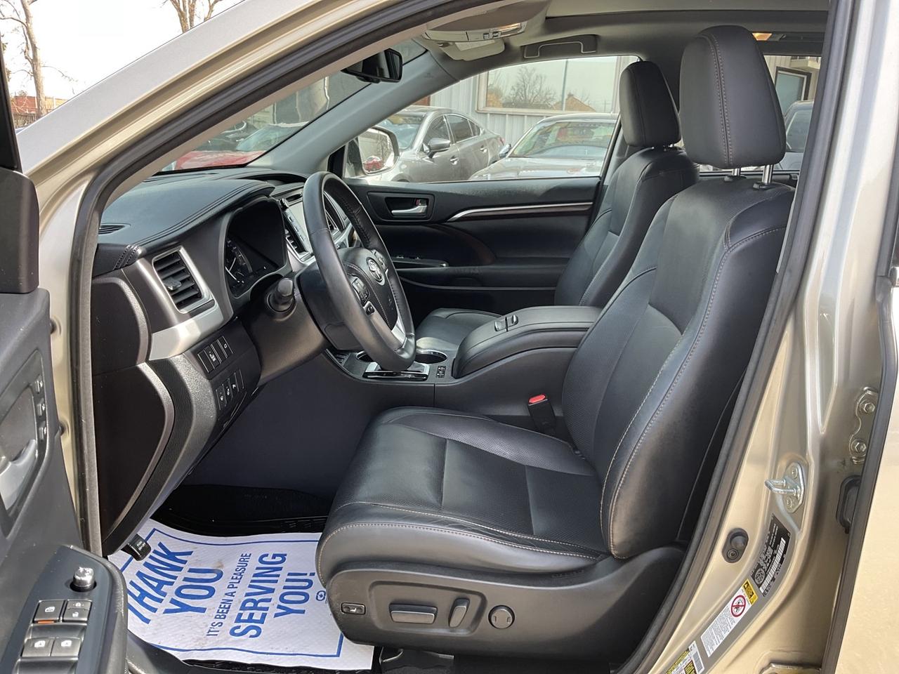 2015 Toyota Highlander Limited AWD V6 - LTHR! NAV! BACK-UP CAM! BSM! 7 PA Photo