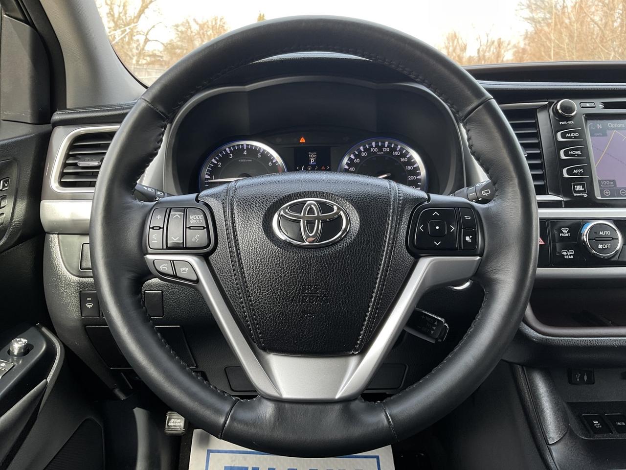 2015 Toyota Highlander Limited AWD V6 - LTHR! NAV! BACK-UP CAM! BSM! 7 PA Photo