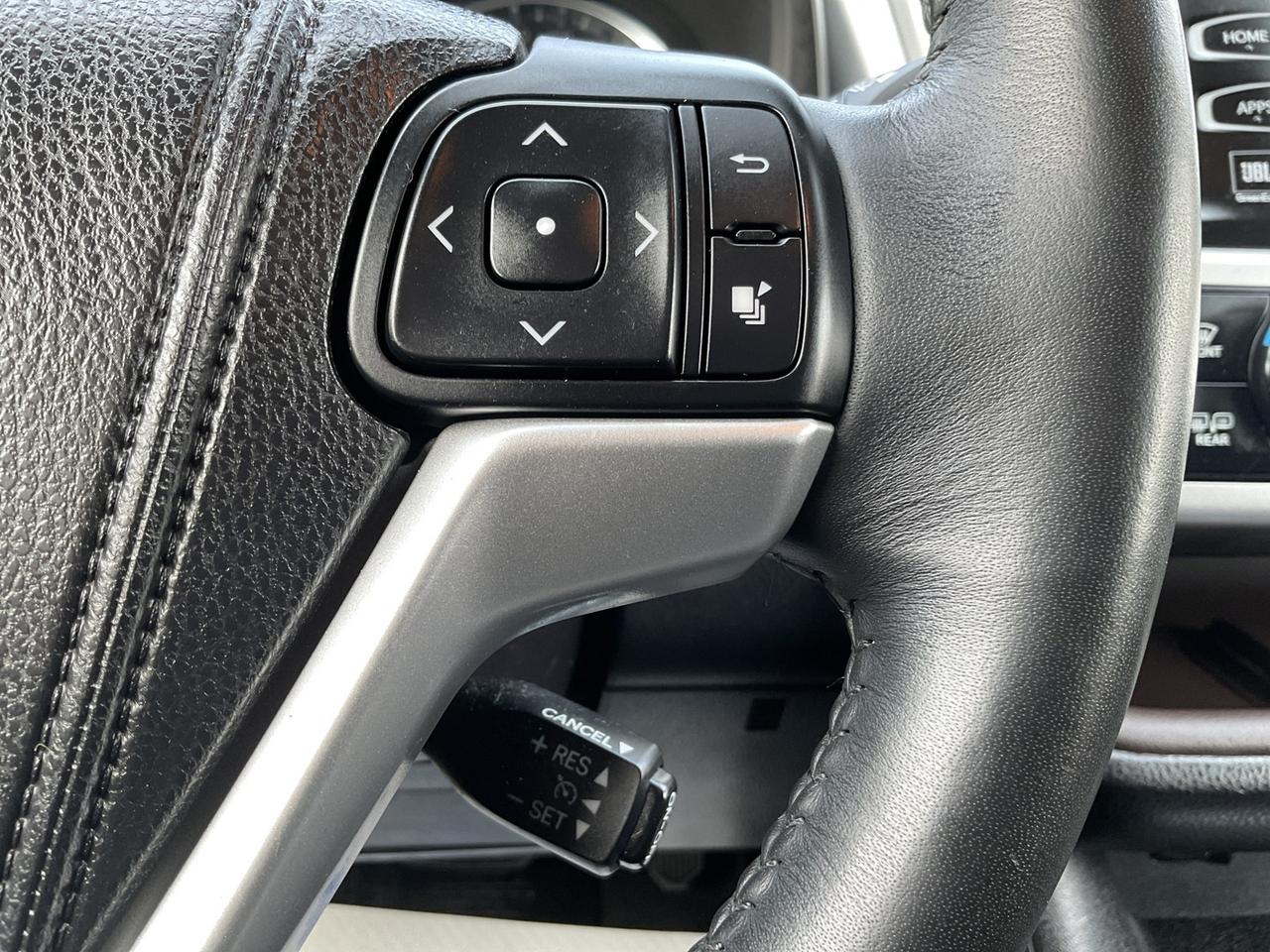 2015 Toyota Highlander Limited AWD V6 - LTHR! NAV! BACK-UP CAM! BSM! 7 PA Photo