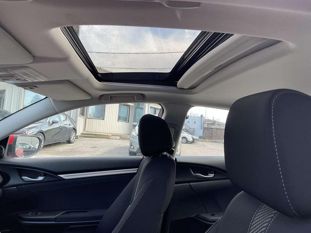 2018 Honda Civic EX-T Sedan - BACK-UP/BLIND-SPOT CAM! SUNROOF! Photo