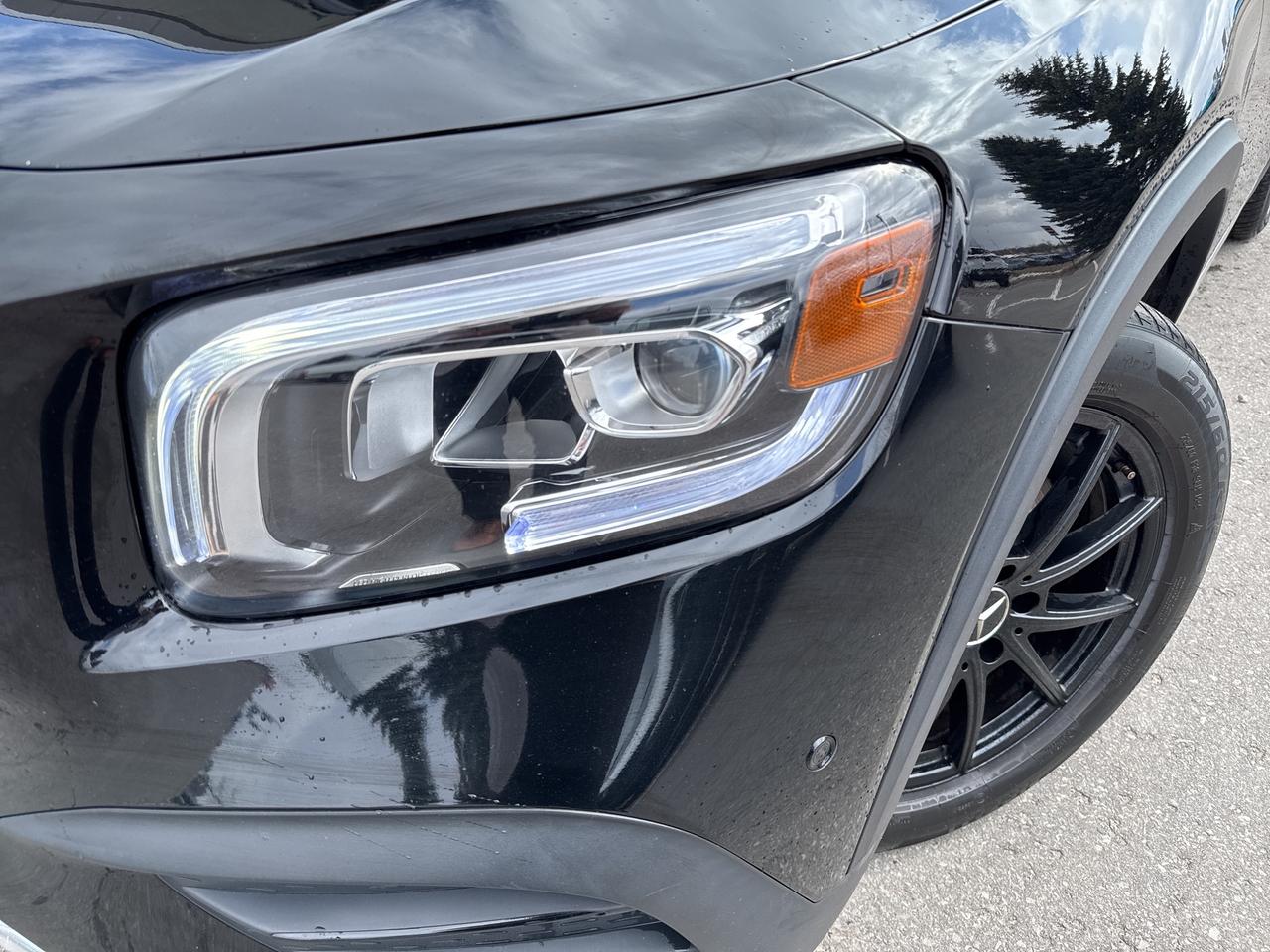 2022 Mercedes-Benz GLB 360 Cam Navi Sport Pkg AMG Line Trim Photo