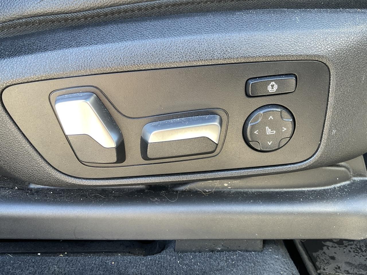 2019 BMW X3 xDrive30i - PREM. ENHANCED PKG! NAV! BACK-UP CAM! Photo