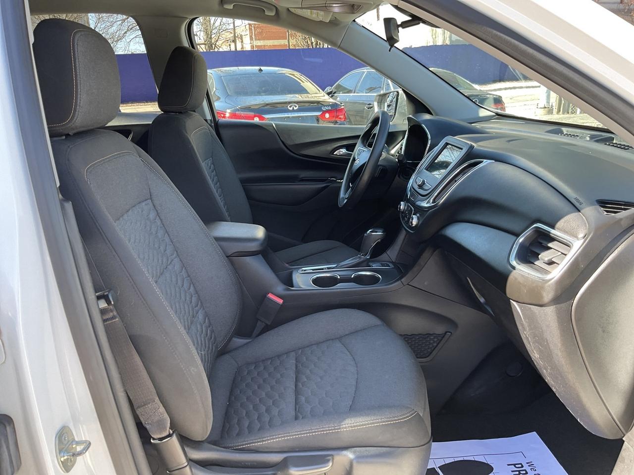 2019 Chevrolet Equinox LT AWD - BACK-UP CAM! REMOTE START! CAR PLAY! Photo