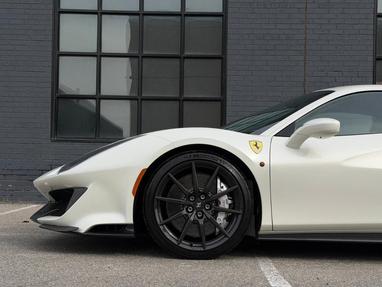 2019 Ferrari 488 Pista COUPE Photo