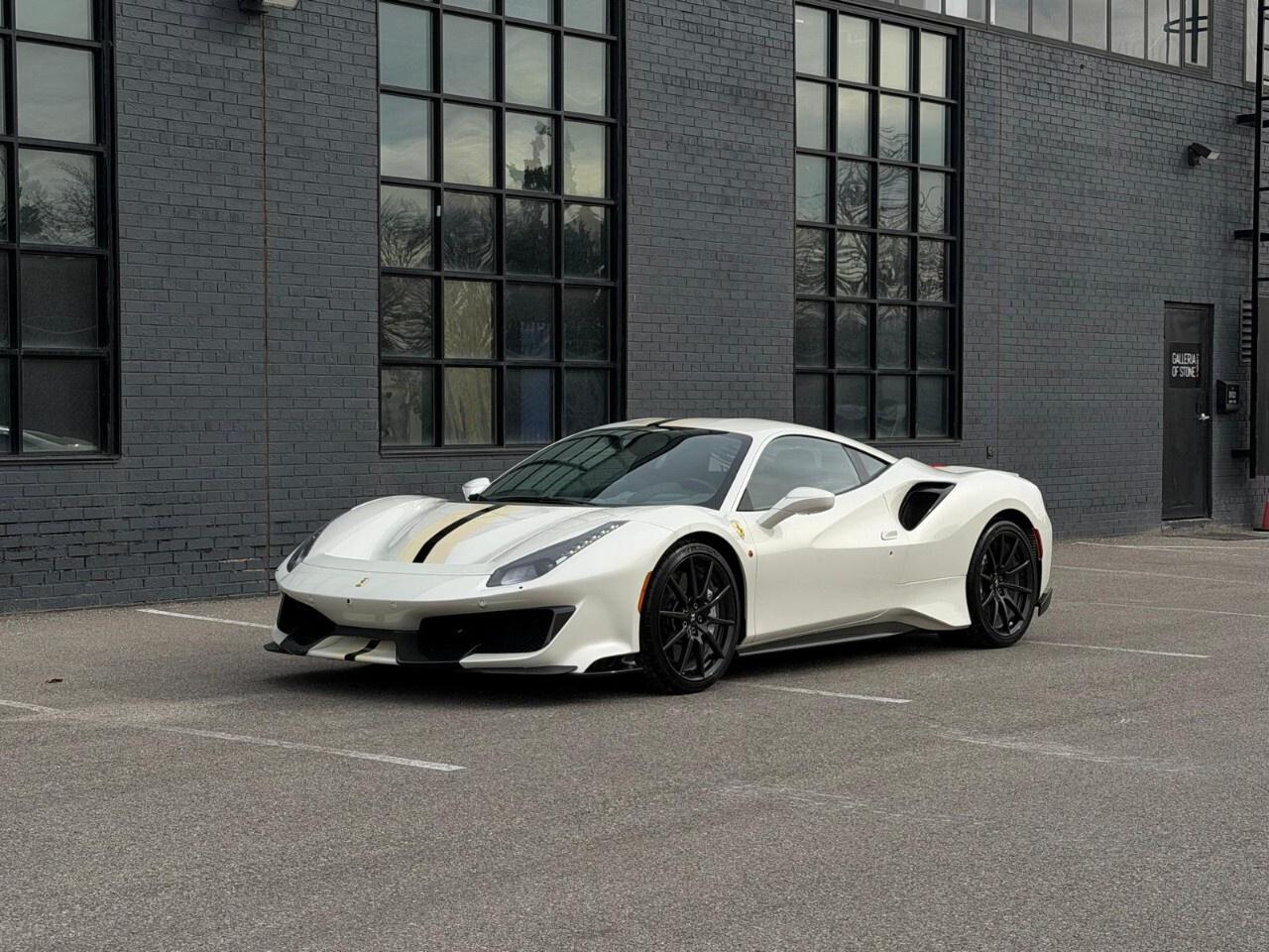 2019 Ferrari 488 Pista COUPE Photo2