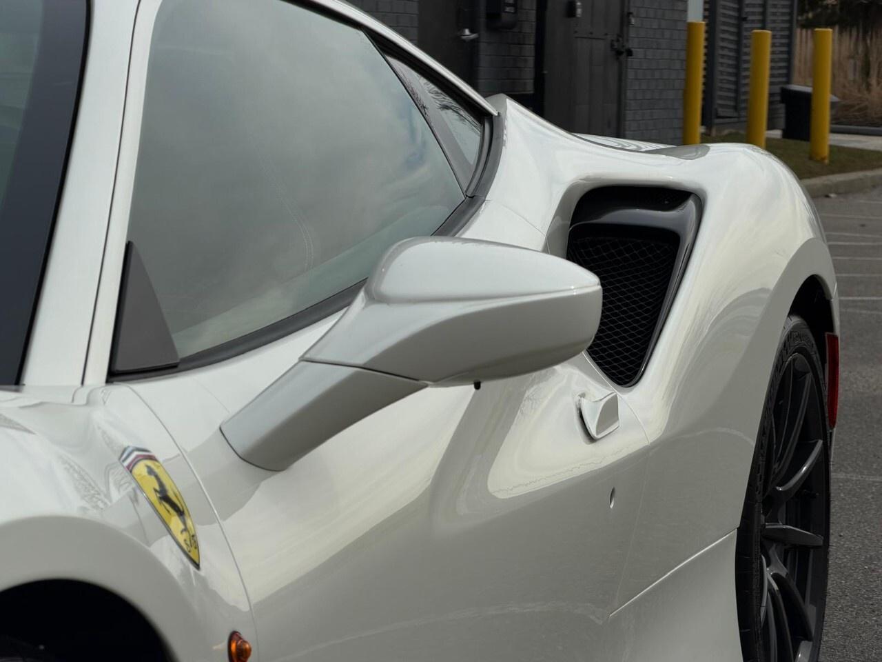 2019 Ferrari 488 Pista COUPE Photo