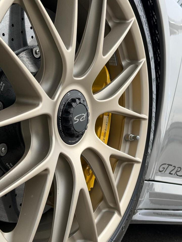 2018 Porsche 911 GT2 RS Coupe Photo