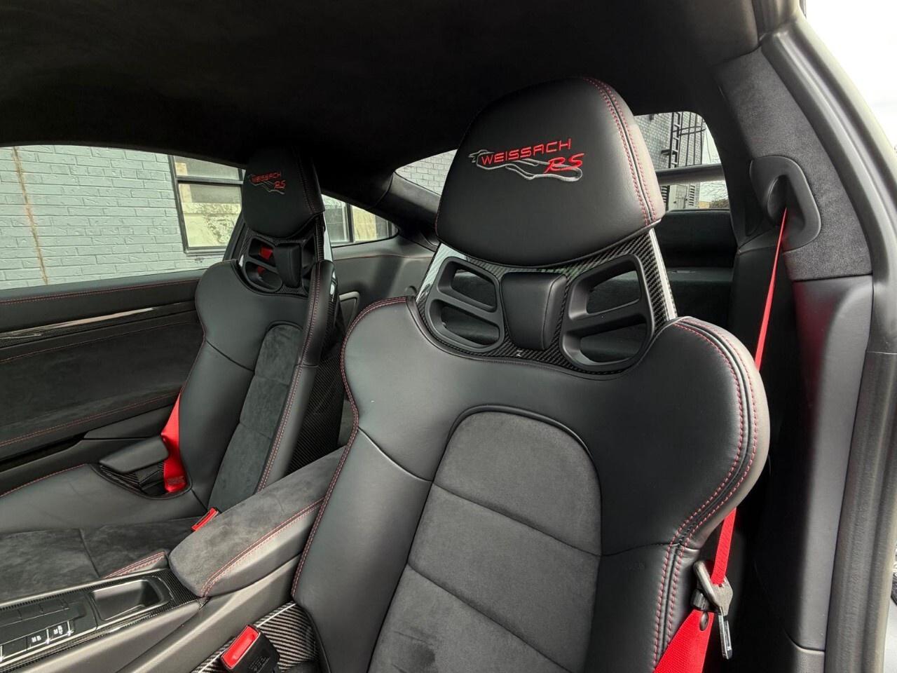 2018 Porsche 911 GT2 RS Coupe Photo