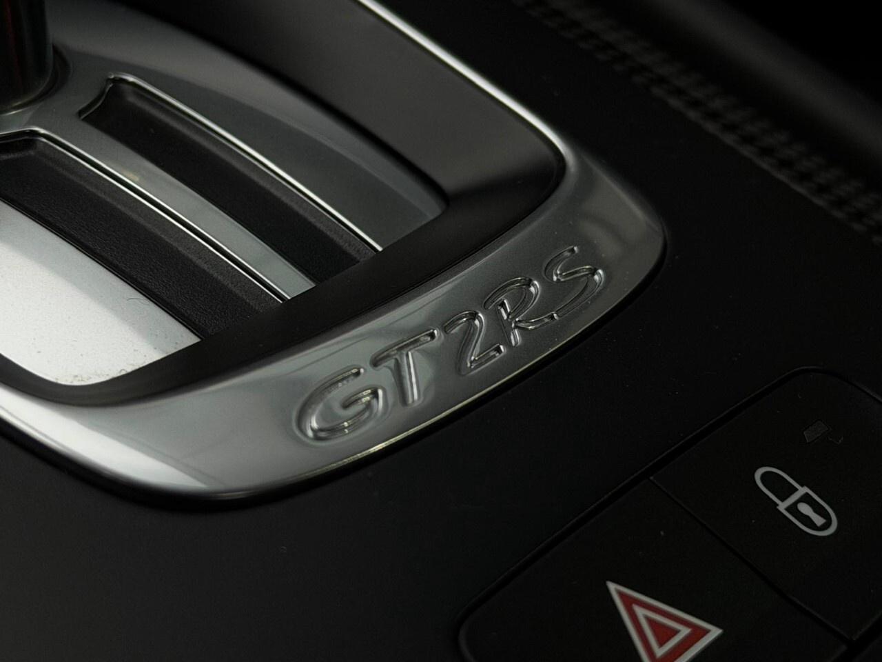 2018 Porsche 911 GT2 RS Coupe Photo