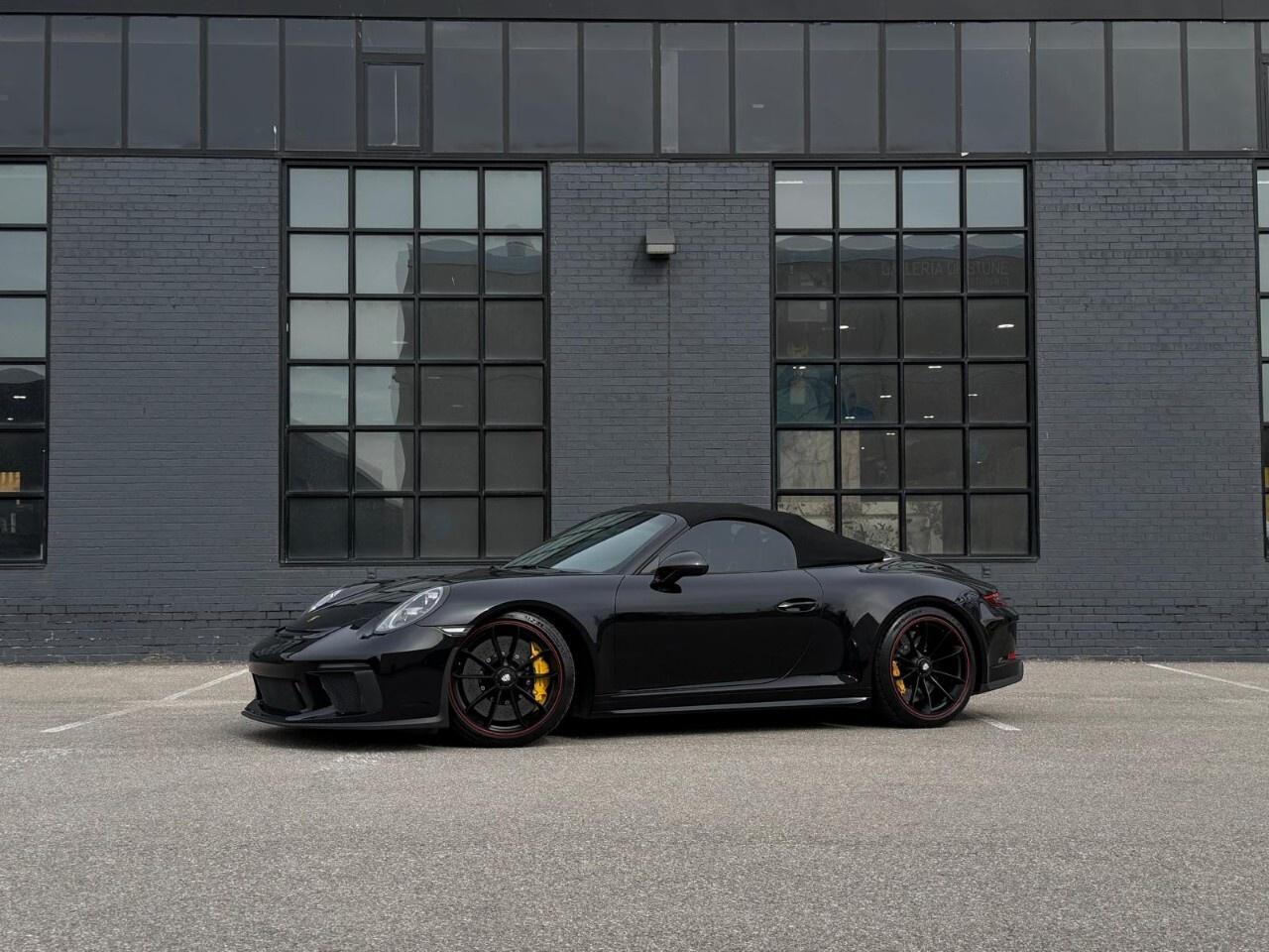 2019 Porsche 911 Speedster Cabriolet Photo