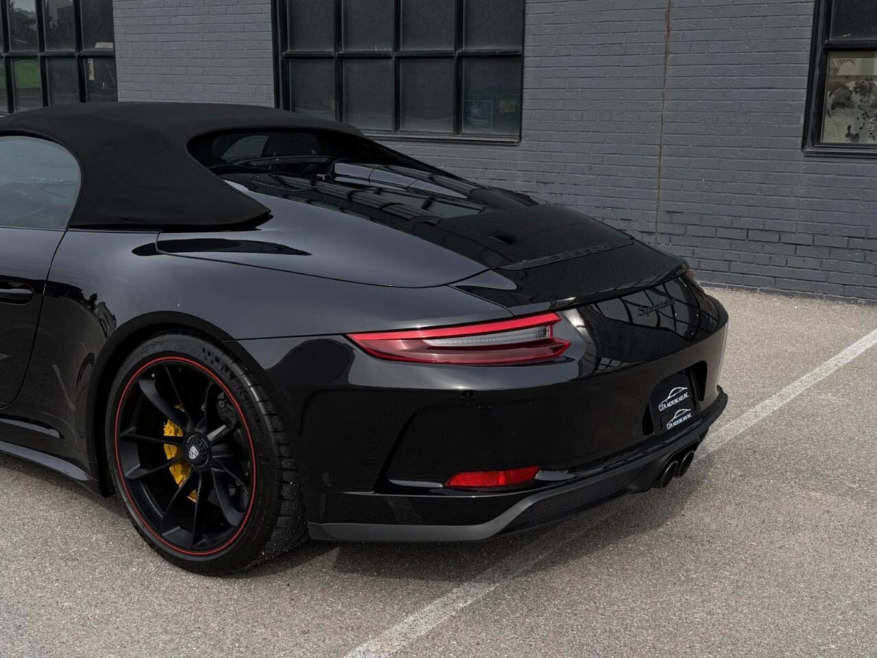 2019 Porsche 911 Speedster Cabriolet Photo