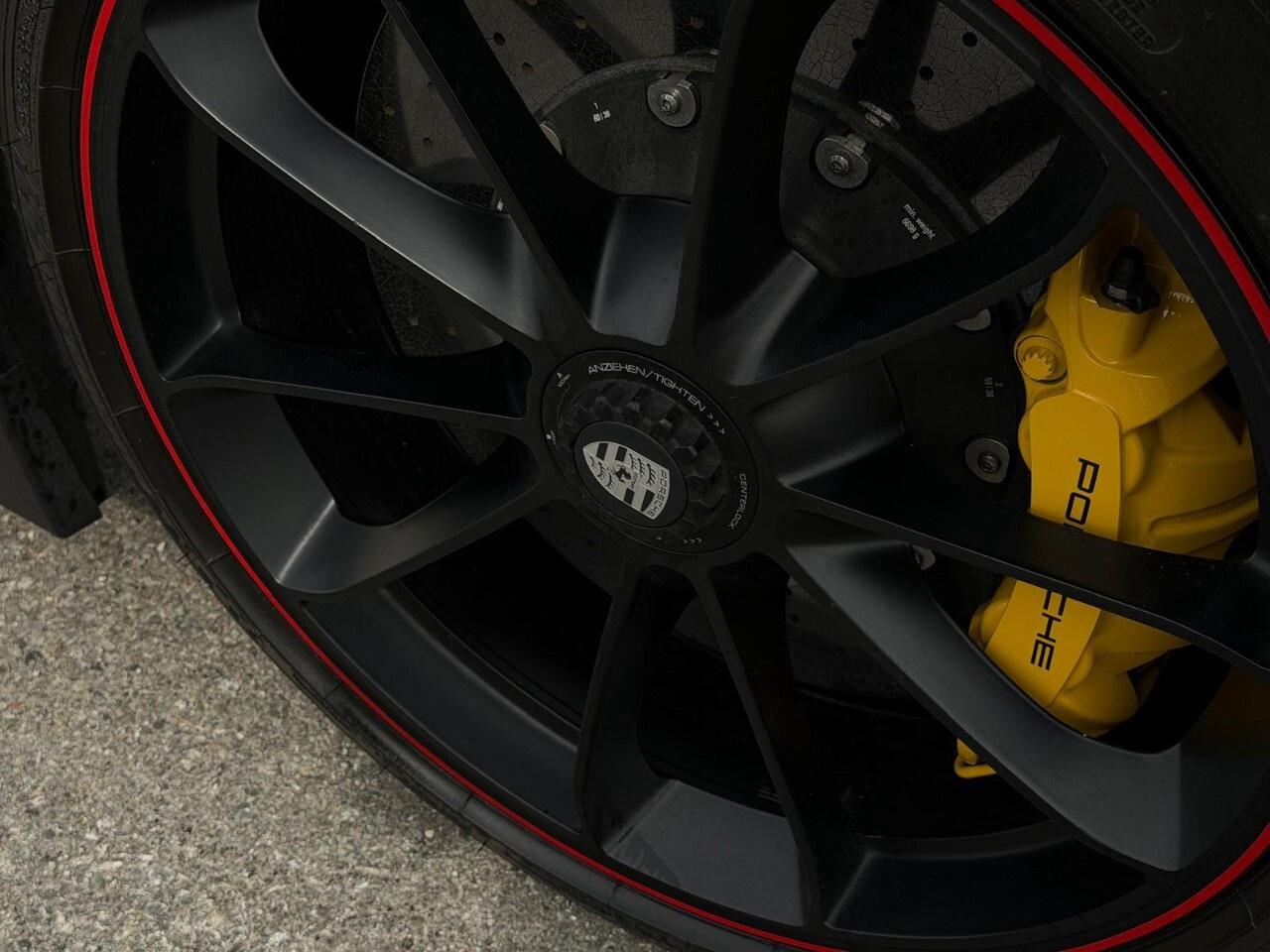 2019 Porsche 911 Speedster Cabriolet Photo