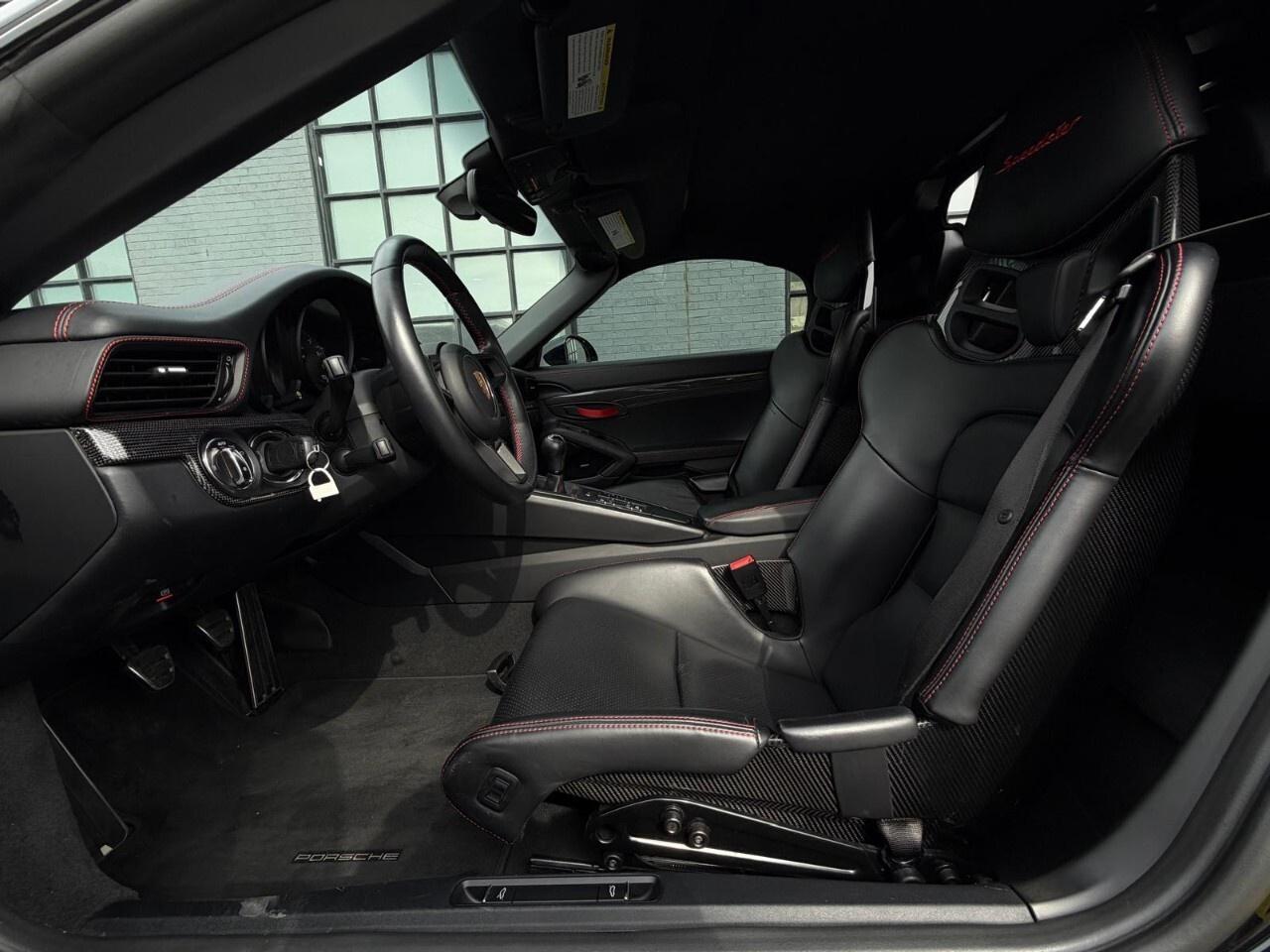 2019 Porsche 911 Speedster Cabriolet Photo