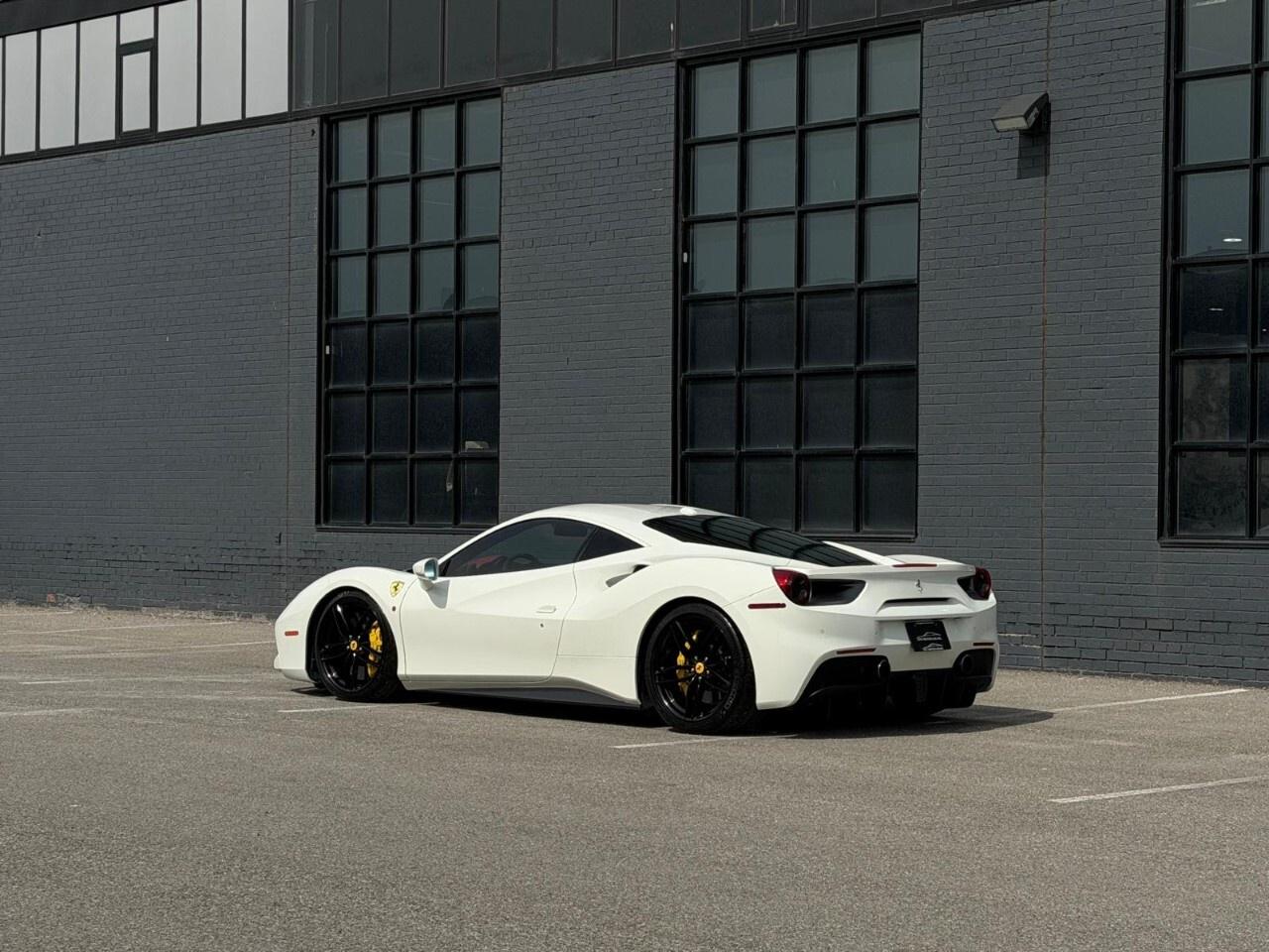 2018 Ferrari 488 GTB Coupe Photo3