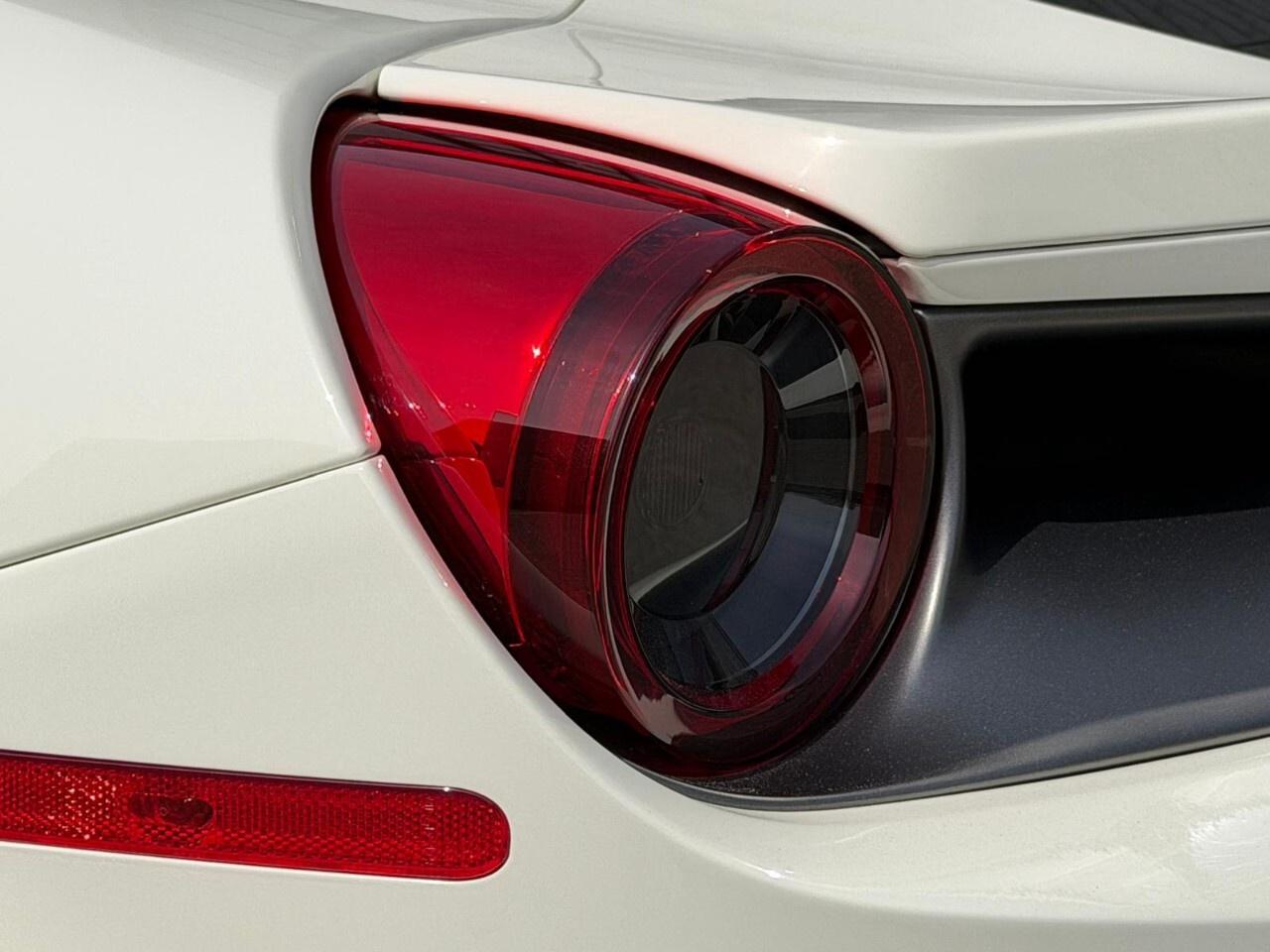 2018 Ferrari 488 GTB Coupe Photo