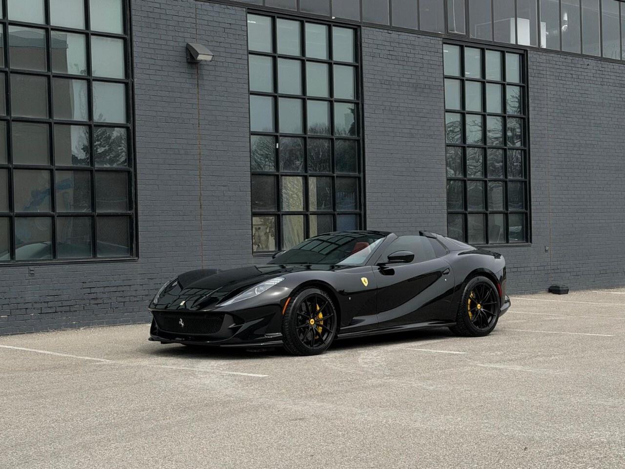 2021 Ferrari 812 GTS Convertible Photo