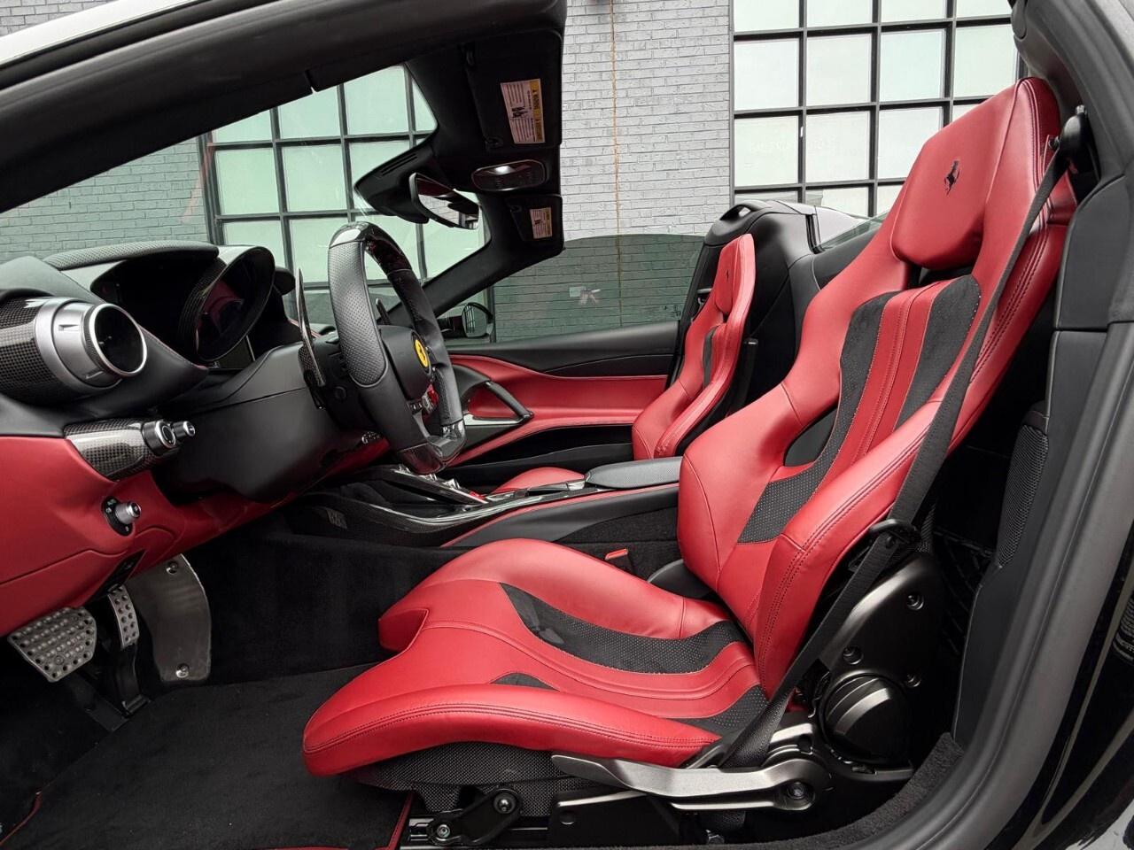 2021 Ferrari 812 GTS Convertible Photo