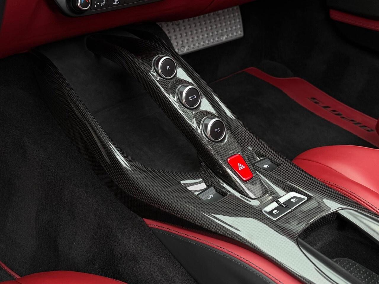 2021 Ferrari 812 GTS Convertible Photo